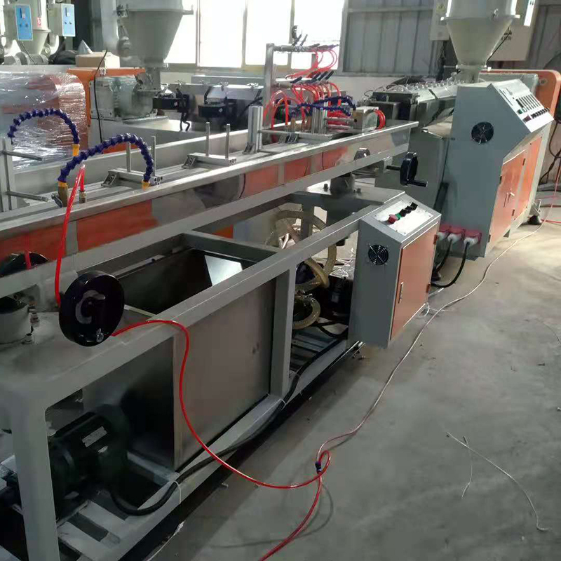 Wyposażenie w postaci pojedync – Extruder recenzja i cena